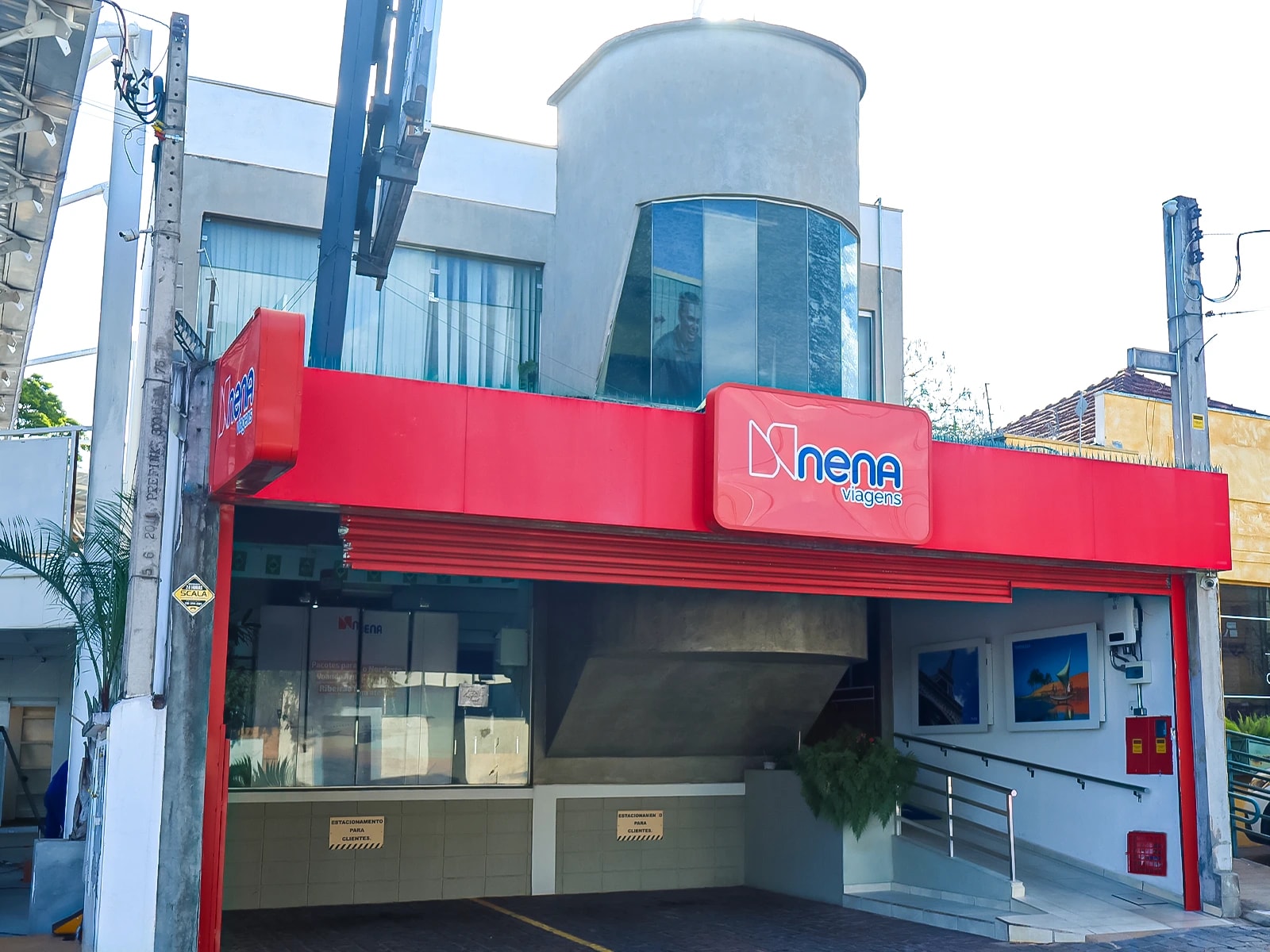 Fachada da Agência Nena Viagens em Franca