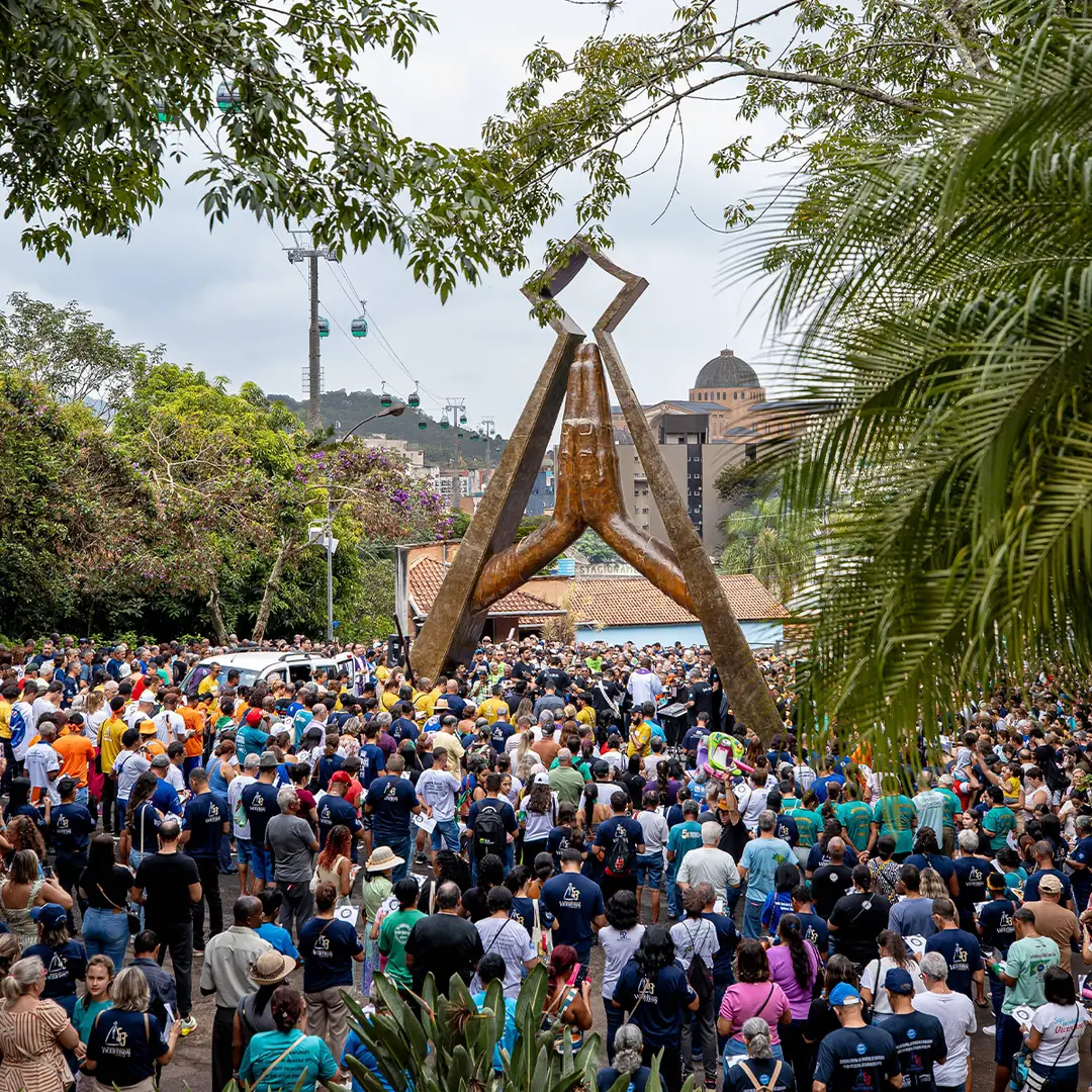 Romeiros reunidos em Aparecida durante romaria